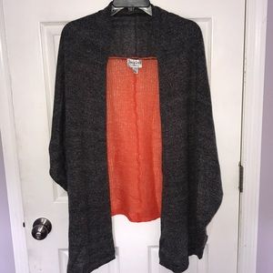 💥 gray & orange sweater 💥